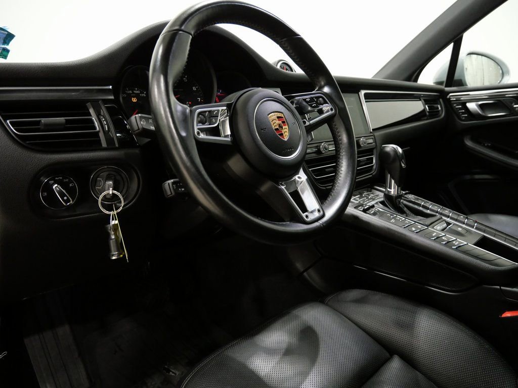 Used 2019 Porsche Macan Base image 11
