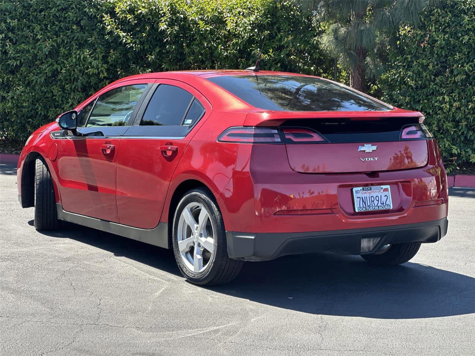 Used 2013 Chevrolet Volt Premium w/ Premium Trim Package FWD image 5