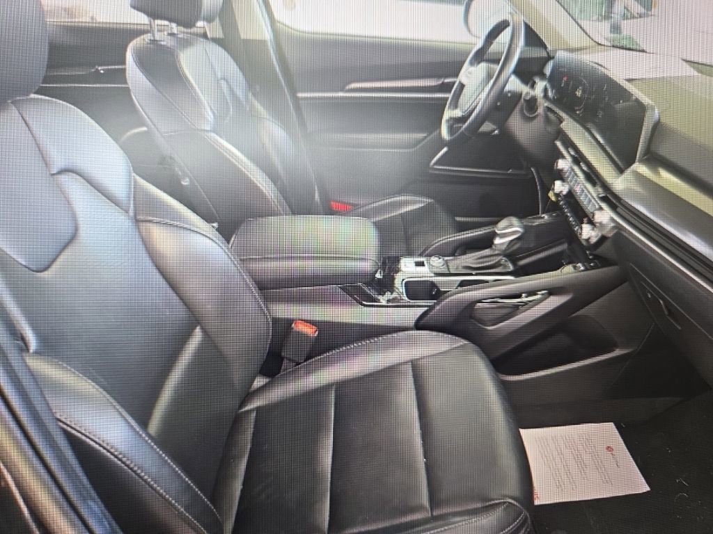 Used 2025 Kia Telluride S image 11