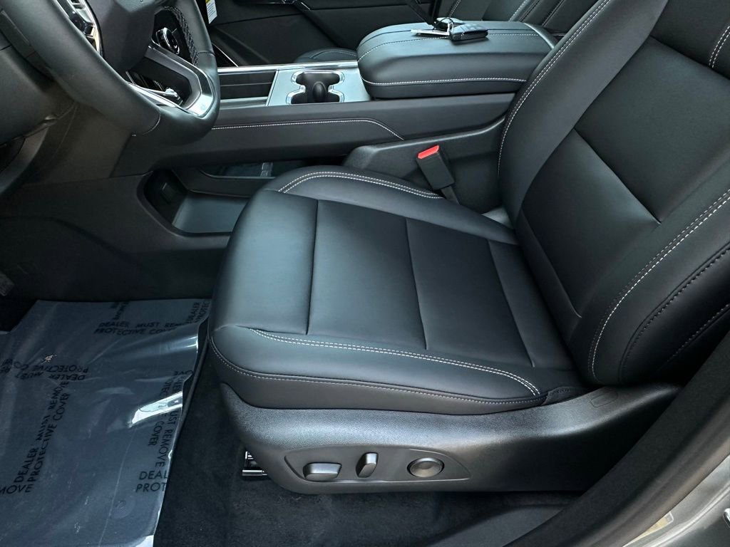 New 2026 GMC Acadia Elevation w/ Black Edition image 12