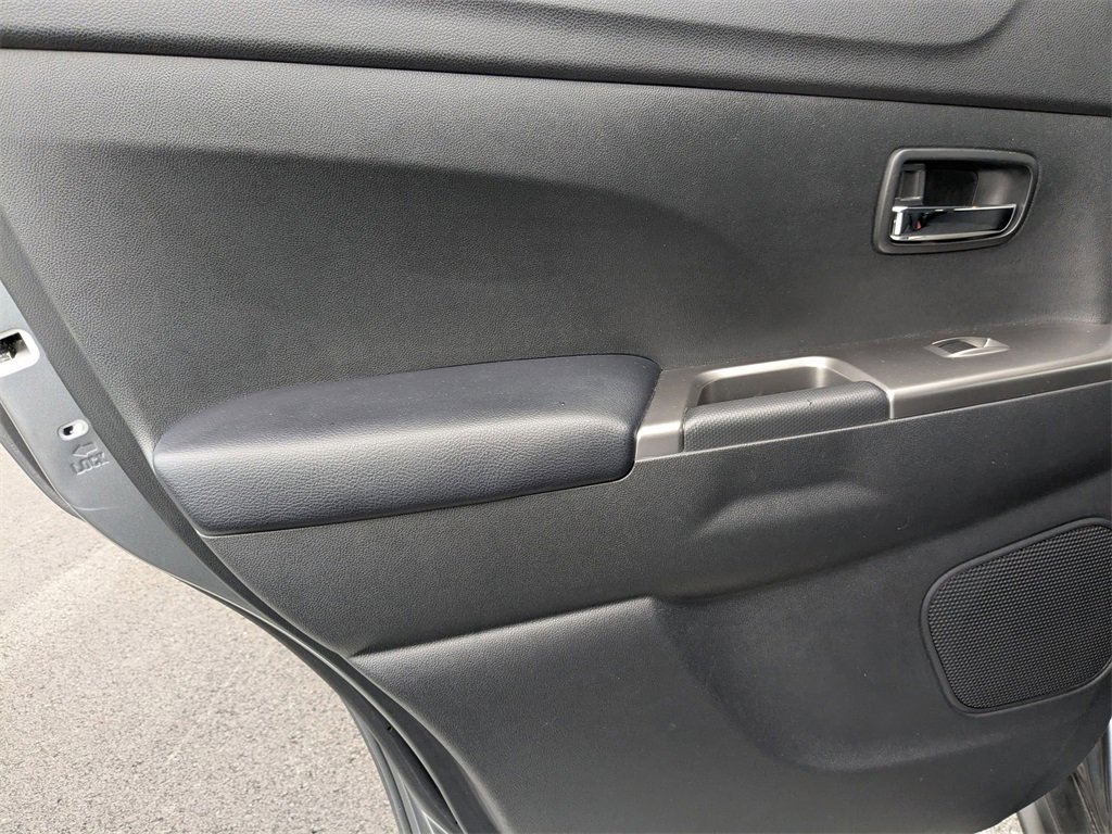 Used 2025 Mitsubishi Outlander Sport AWD image 26