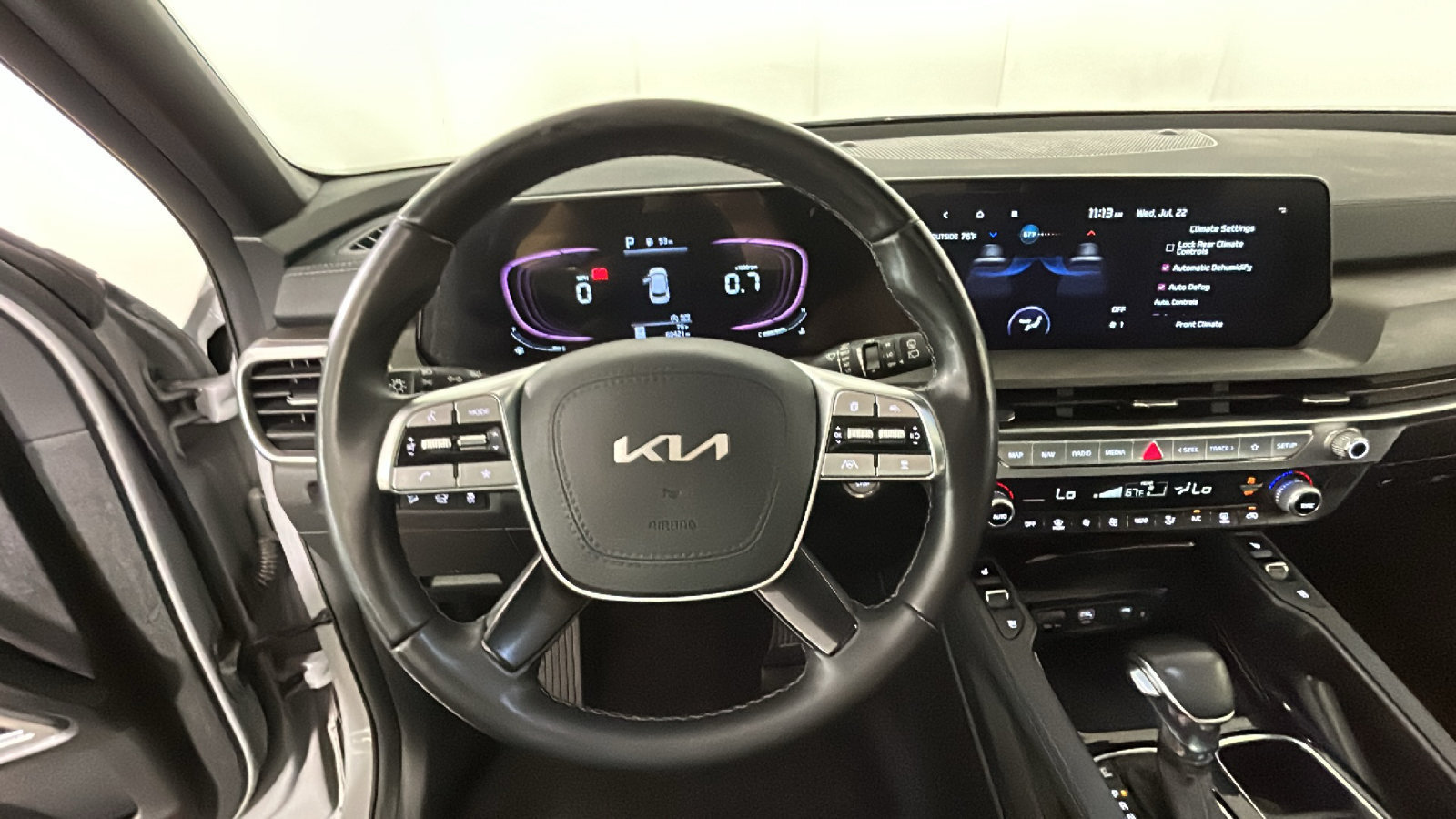 Used 2023 Kia Telluride EX X-Line AWD/4WD image 17