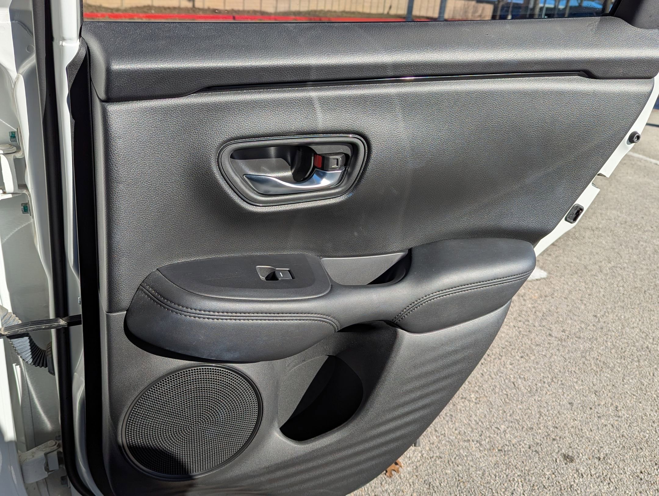 Used 2023 Honda HR-V LX image 26