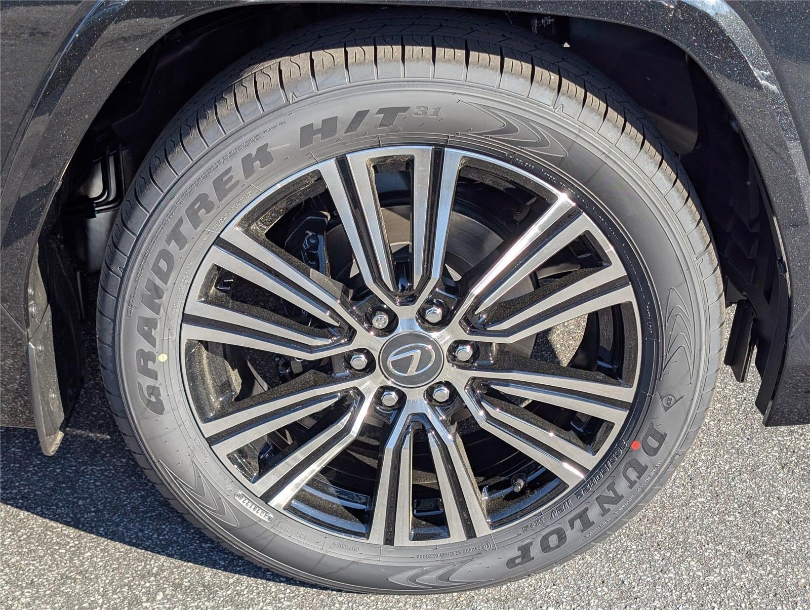 New 2026 Lexus LX 700h Luxury AWD/4WD image 6