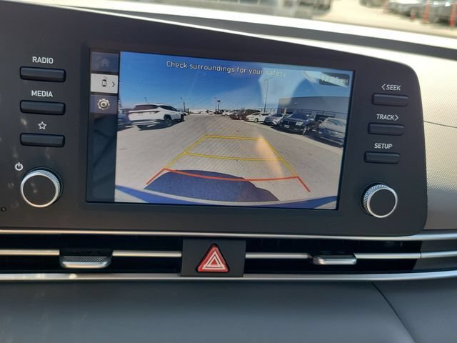 New 2026 Hyundai Elantra SE FWD image 14