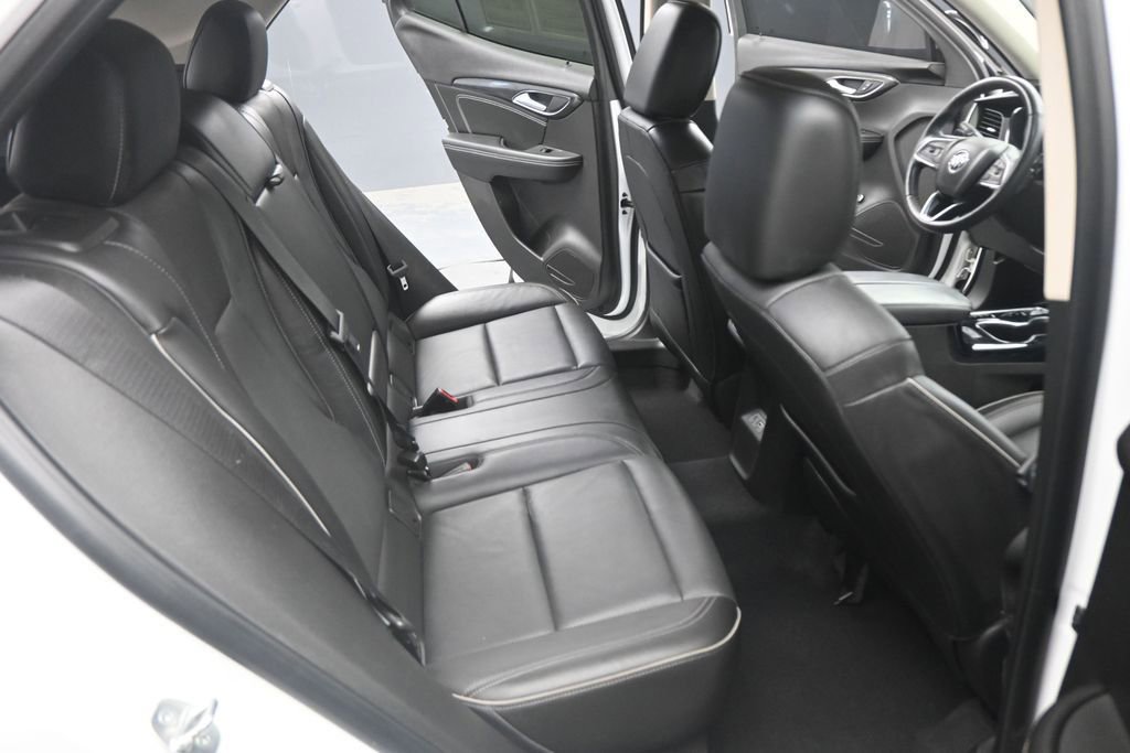 Used 2021 Buick Envision Essence w/ Sport Touring Package AWD/4WD image 18