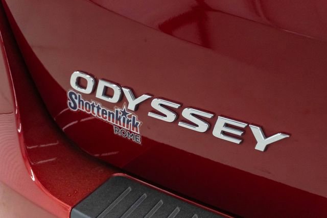 Certified 2025 Honda Odyssey Touring image 8