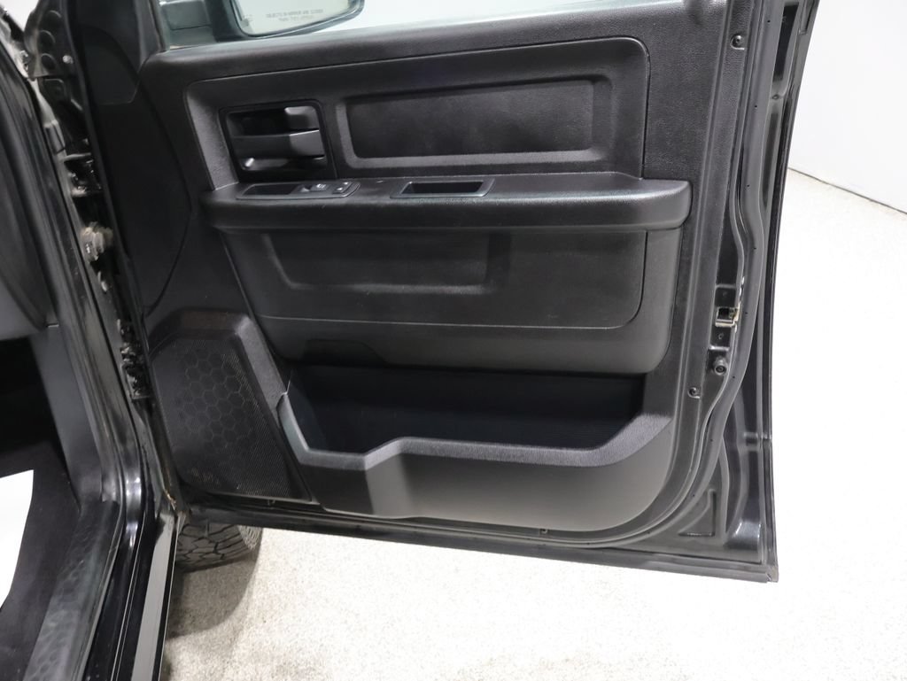 Used 2016 RAM 1500 Express w/ Black Ram 1500 Express Group AWD/4WD image 23