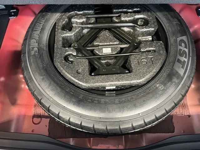 Used 2025 Hyundai Kona SEL AWD/4WD image 20