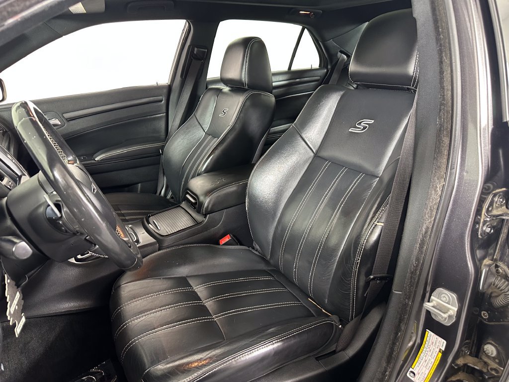 Used 2015 Chrysler 300 S AWD/4WD image 11