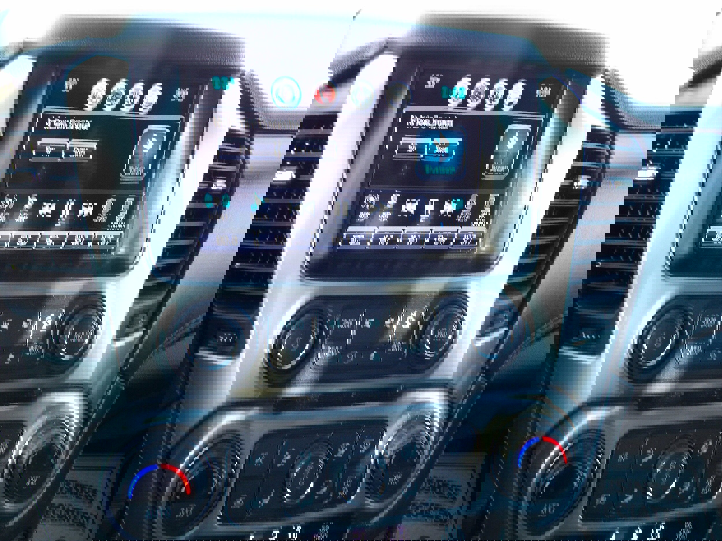 Used 2018 Chevrolet Tahoe LT w/ Luxury Package image 19