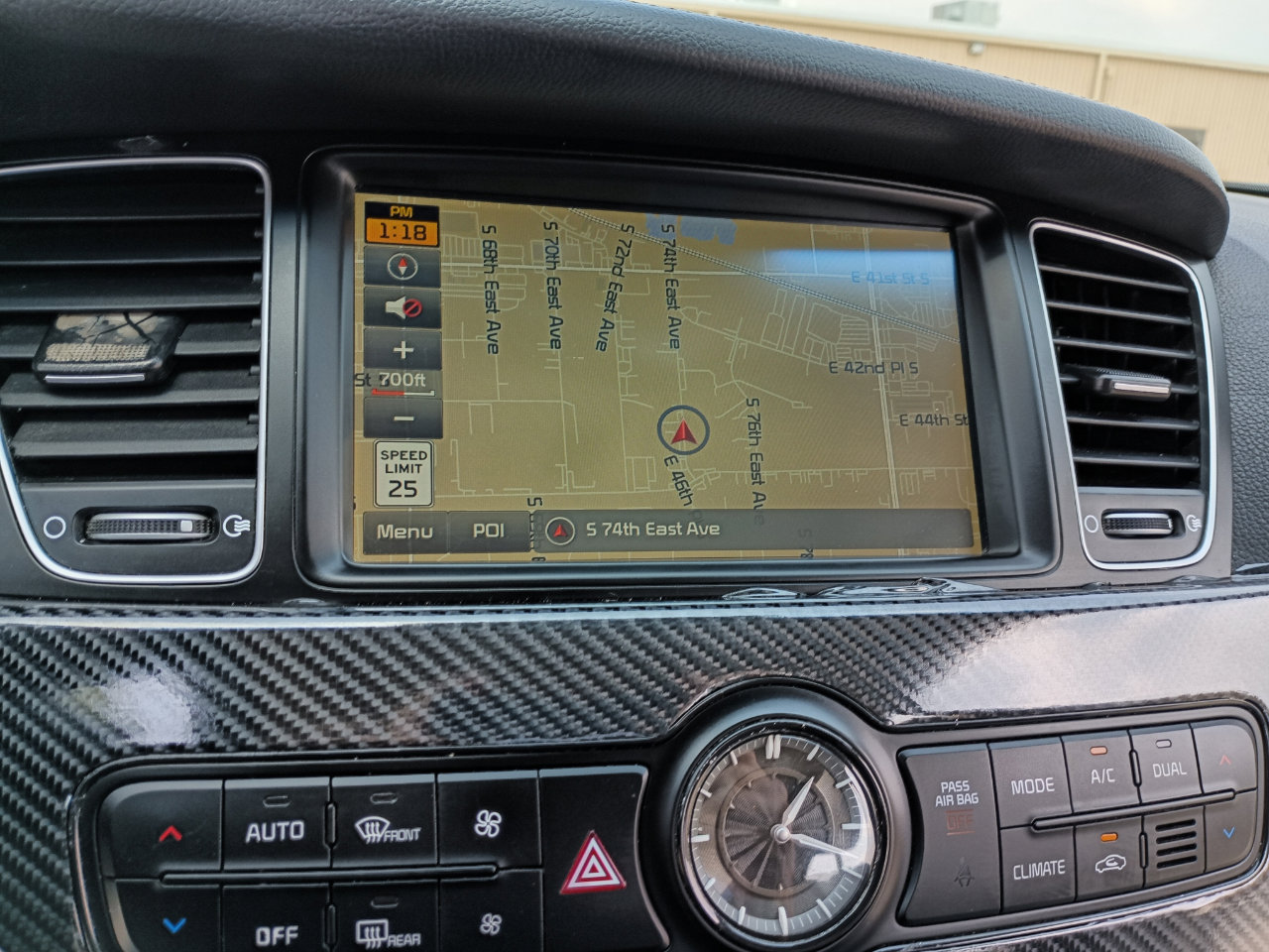 Used 2015 Kia Cadenza Limited image 32