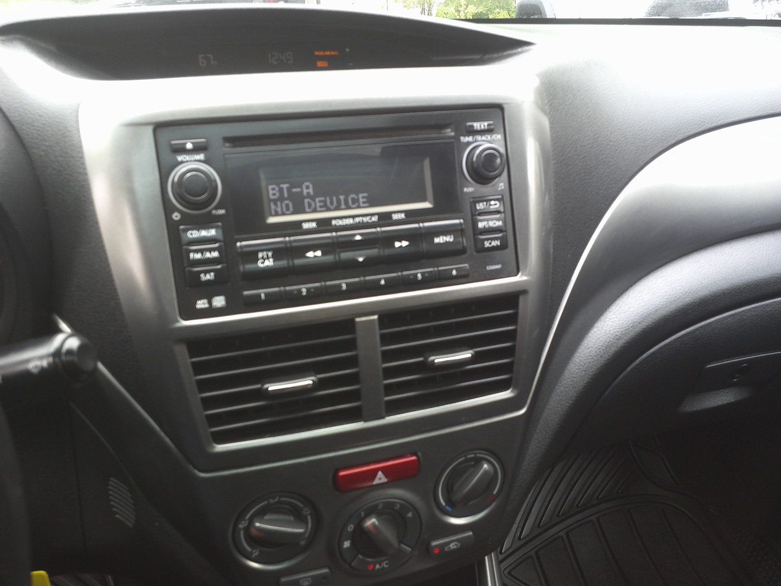 Used 2011 Subaru Impreza 2.5i Premium w/ PWR Moonroof Value Pkg AWD/4WD image 17