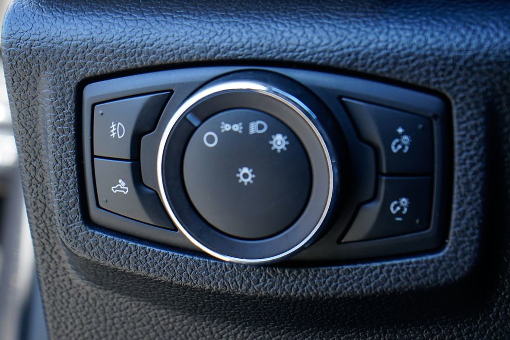 Used 2020 Ford F350 Lariat AWD/4WD image 22