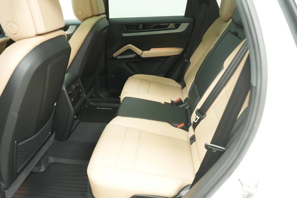 New 2026 Porsche Cayenne AWD/4WD image 26