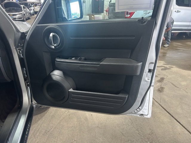 Used 2011 Dodge Nitro Heat w/ Popular Equipment Group AWD/4WD image 16