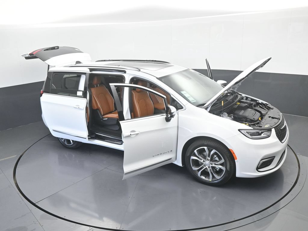 New 2026 Chrysler Pacifica Pinnacle FWD image 70