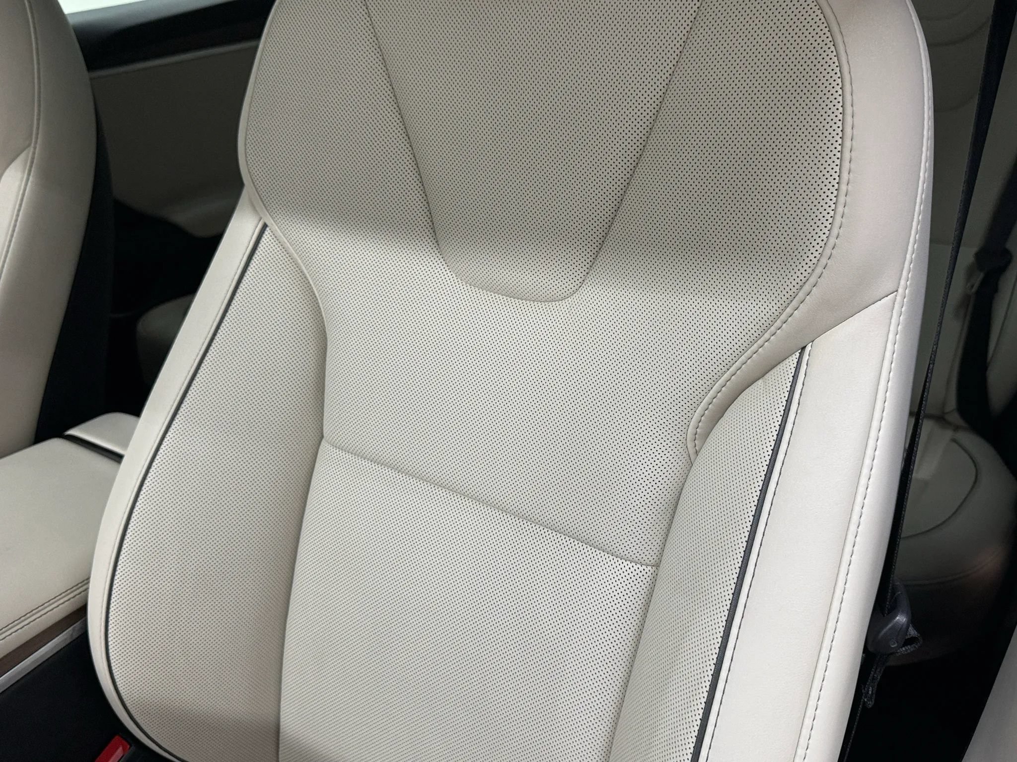 Used 2021 Tesla Model S Plaid AWD/4WD image 33