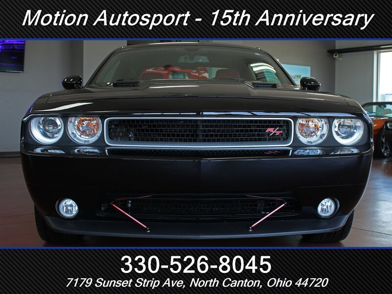 Used 2013 Dodge Challenger R/T RWD image 3