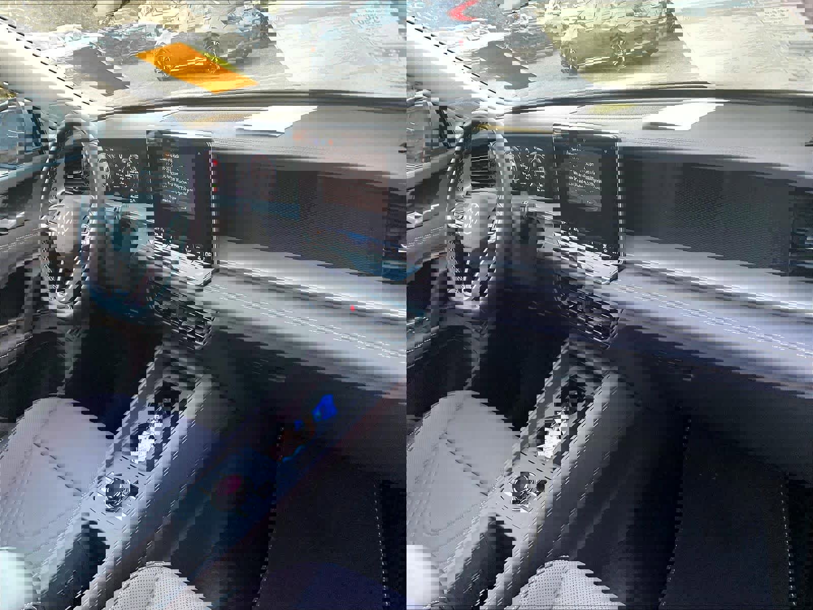 New 2026 Volkswagen Tiguan SE image 10