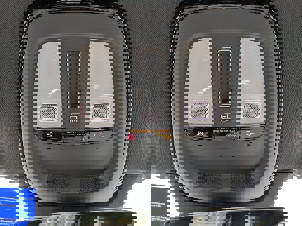 New 2026 Volvo XC90 B6 Ultra image 25