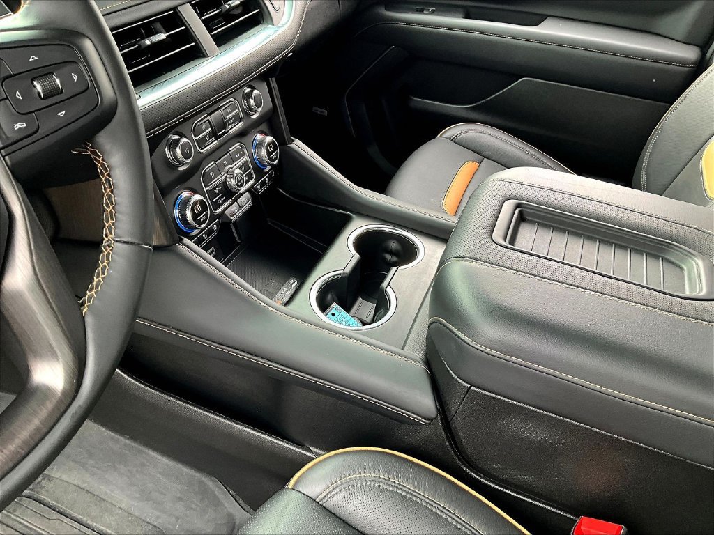 Used 2024 GMC Yukon XL AT4 w/ AT4 Premium Plus Package AWD/4WD image 20