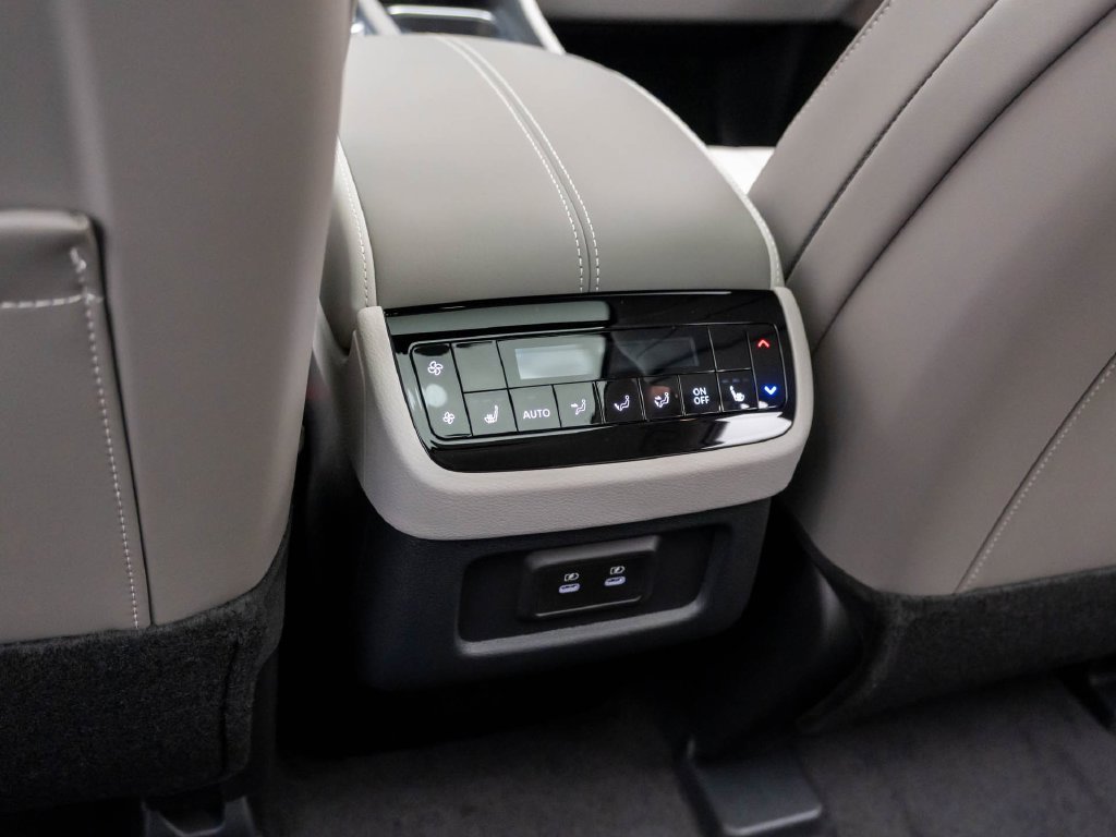 Used 2026 INFINITI QX60 Luxe AWD/4WD image 22