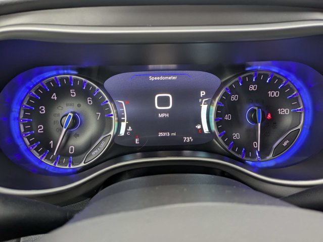 Certified 2026 Chrysler Pacifica Select FWD image 28