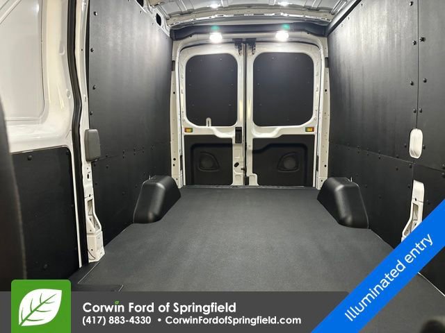 New 2026 Ford Transit 250 148 Medium Roof w/ Load Area Protection Package image 18