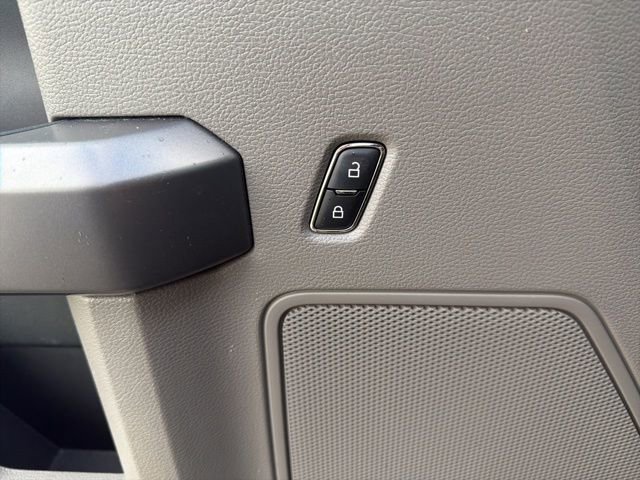 Used 2019 Ford F150 XLT w/ Equipment Group 302A Luxury image 22