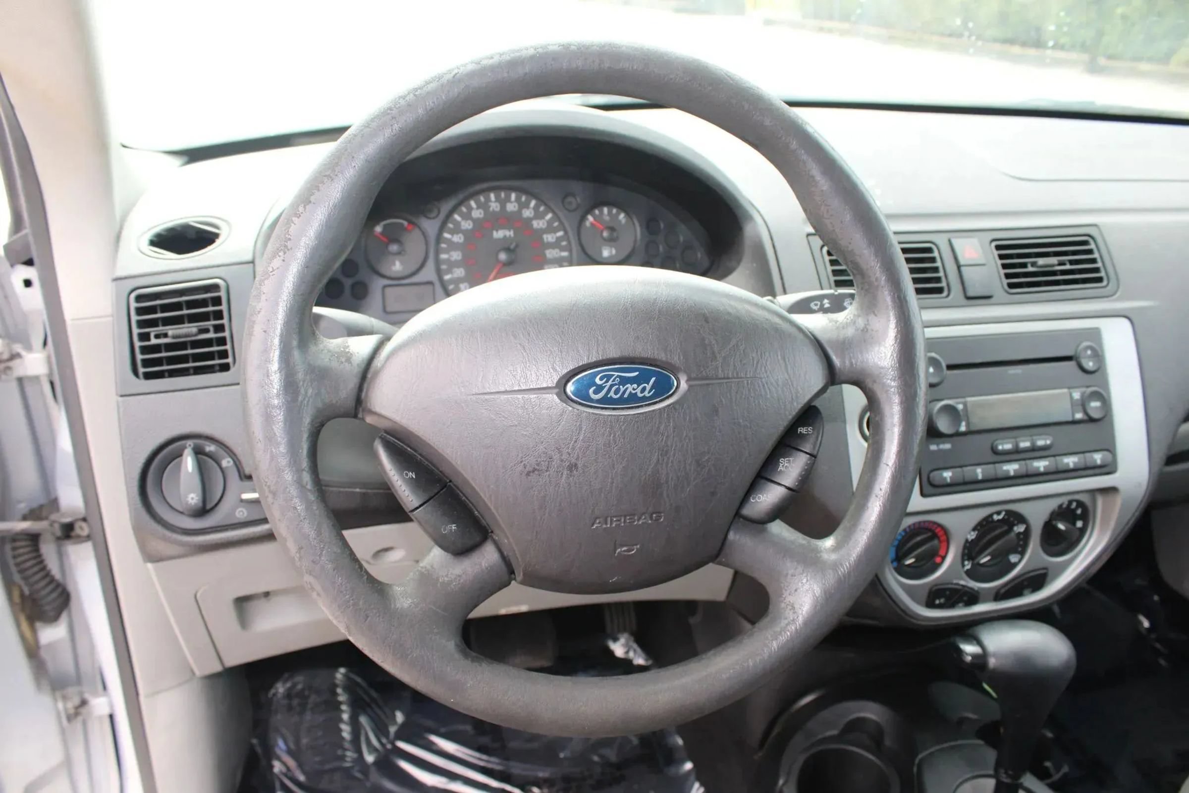 Used 2006 Ford Focus SE FWD image 9