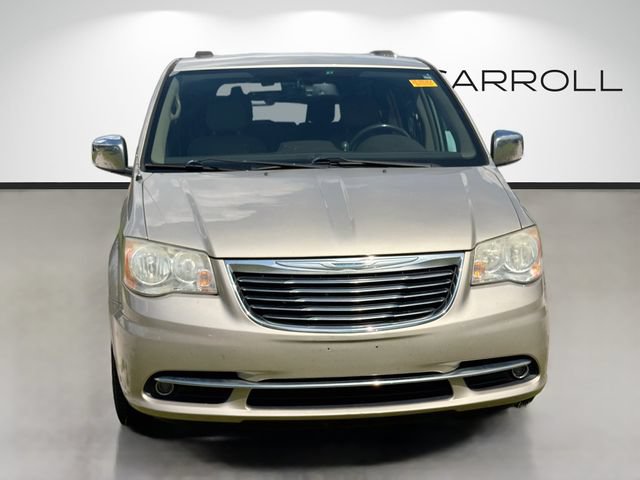 Used 2014 Chrysler Town & Country Touring-L FWD image 8
