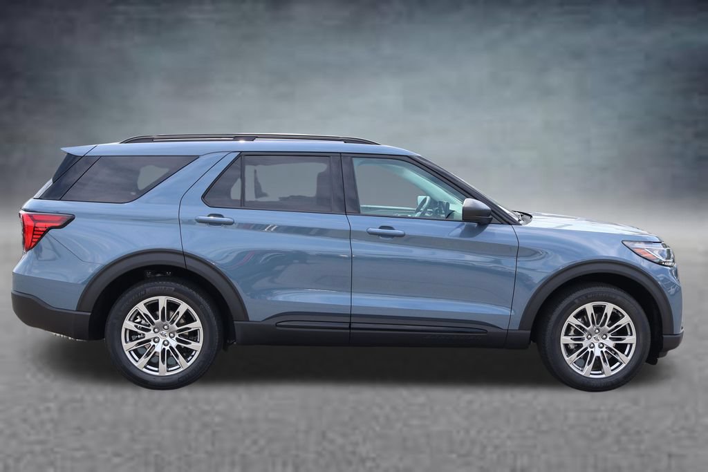 New 2026 Ford Explorer Active w/ Active Comfort Package AWD/4WD image 2
