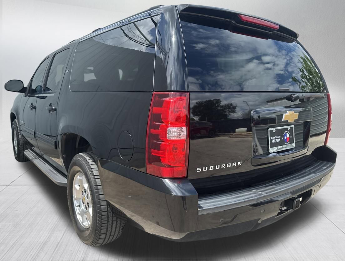 Used 2013 Chevrolet Suburban LT image 5