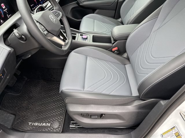 New 2026 Volkswagen Tiguan SE AWD/4WD image 11