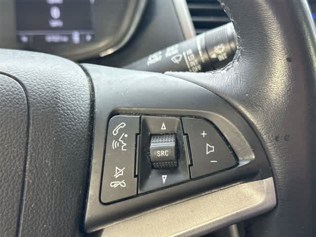 Used 2021 Chevrolet Trax LT w/ Sport Edition AWD/4WD image 22