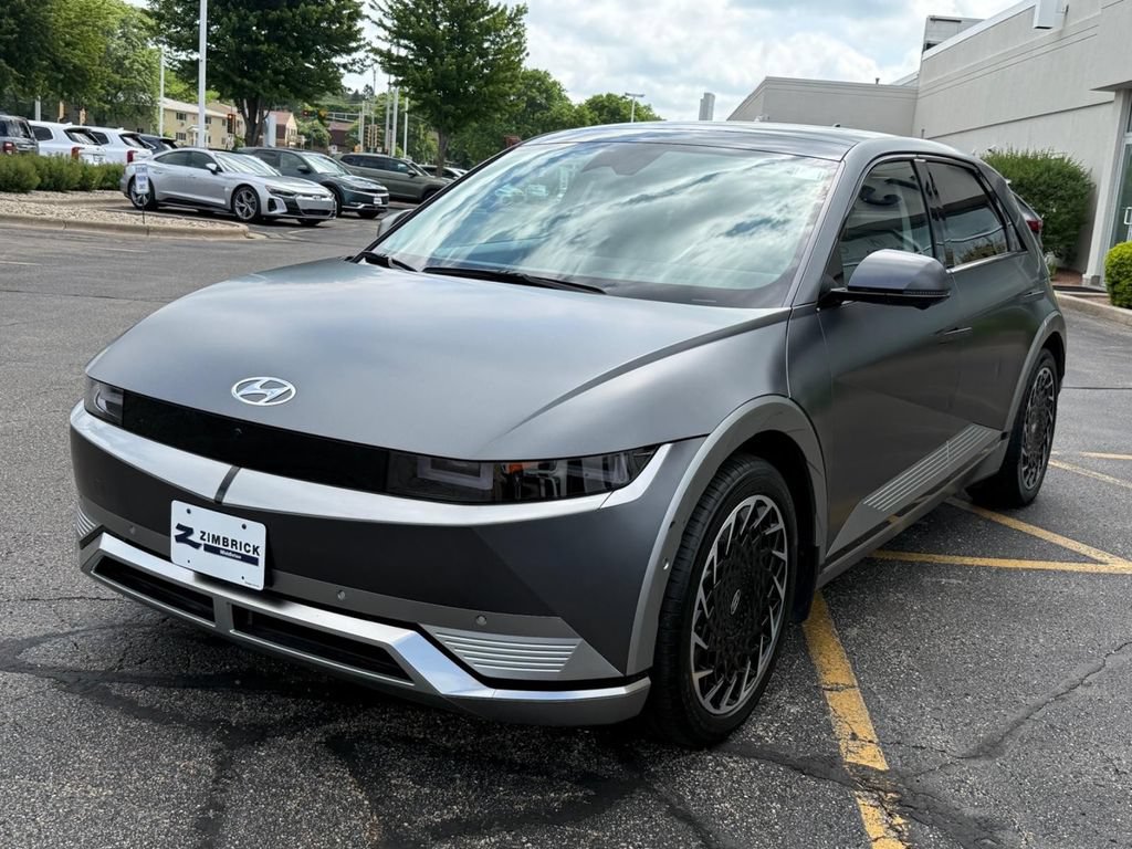 Used 2023 Hyundai Ioniq 5 Limited AWD/4WD image 8