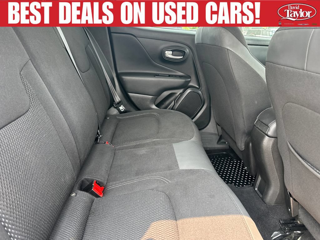 Used 2023 Jeep Renegade Altitude AWD/4WD image 28