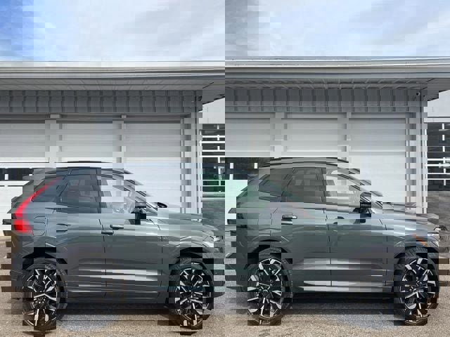 New 2026 Volvo XC60 T8 Ultra w/ Protection Package Premier image 9