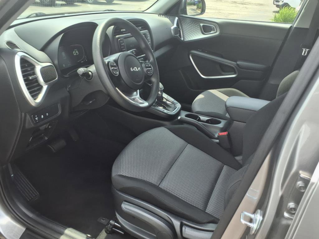 Used 2024 Kia Soul LX w/ Option Group 015 image 12