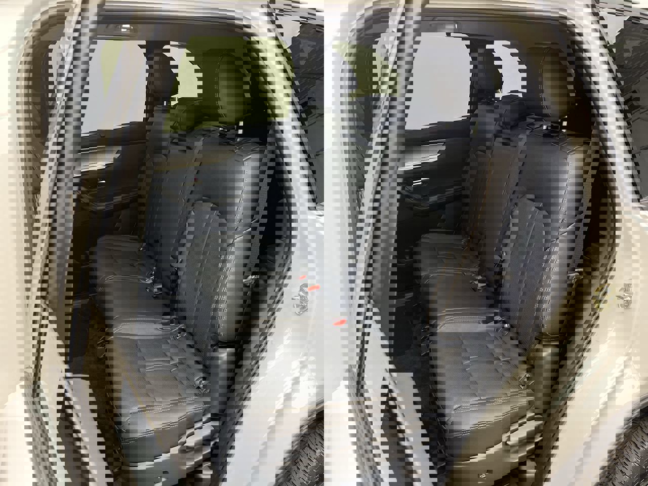 Certified 2025 MAZDA CX-90 Plug-In Hybrid w/Premium Sport image 13