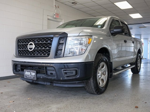 Used 2018 Nissan Titan S w/ S Utility Package image 19