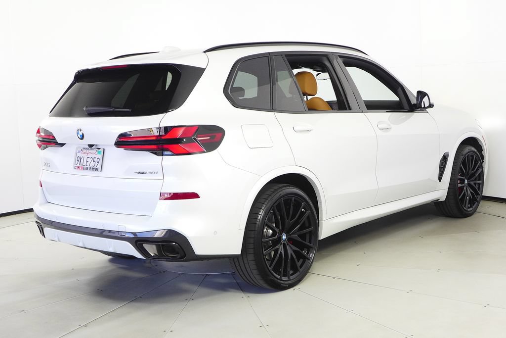 Used 2024 BMW X5 sDrive40i w/ M Sport Package RWD image 7