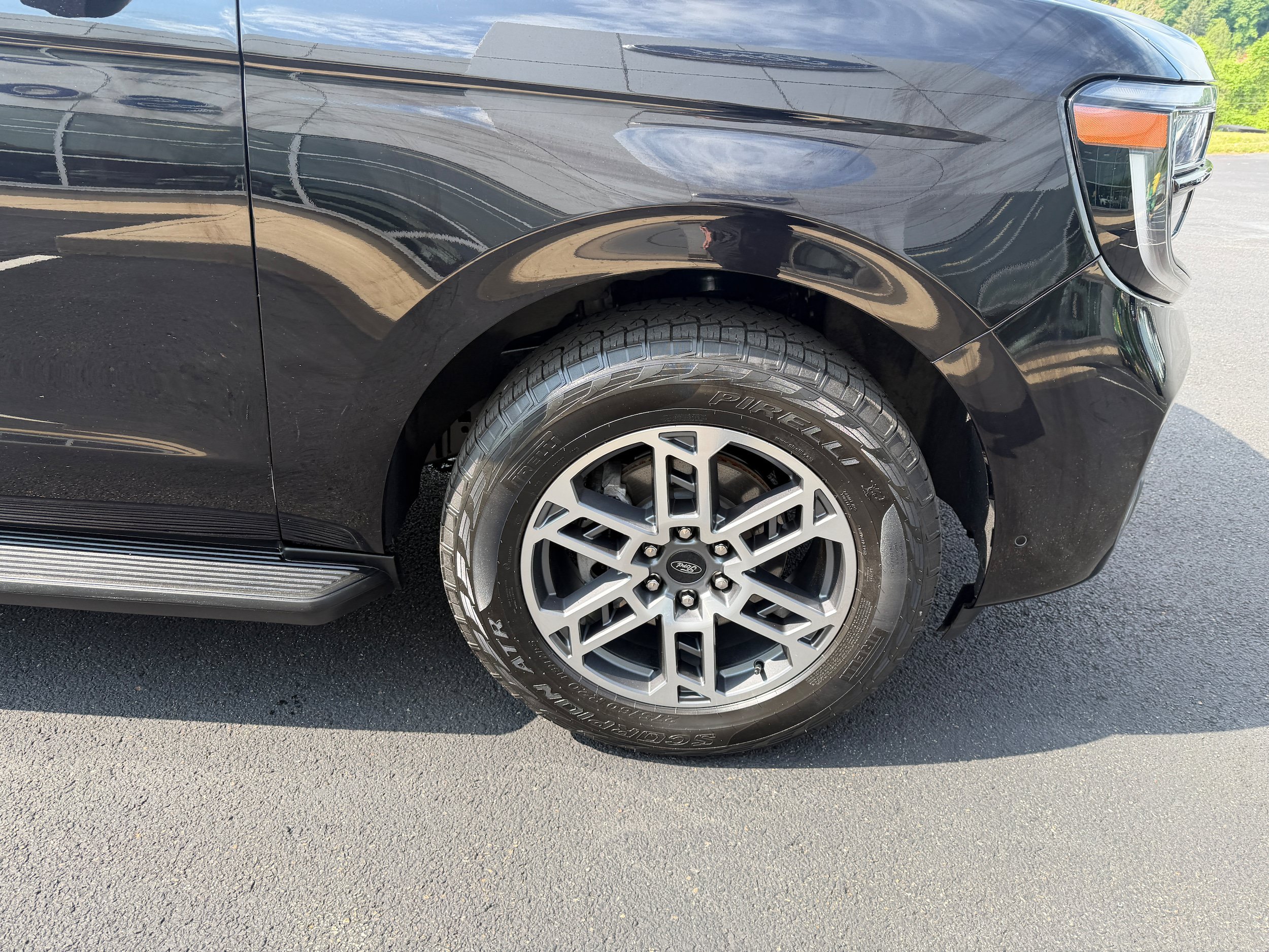 Certified 2025 Ford Expedition Active AWD/4WD image 12