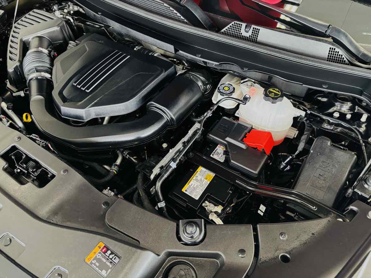 Used 2026 Chevrolet Traverse High Country FWD image 24