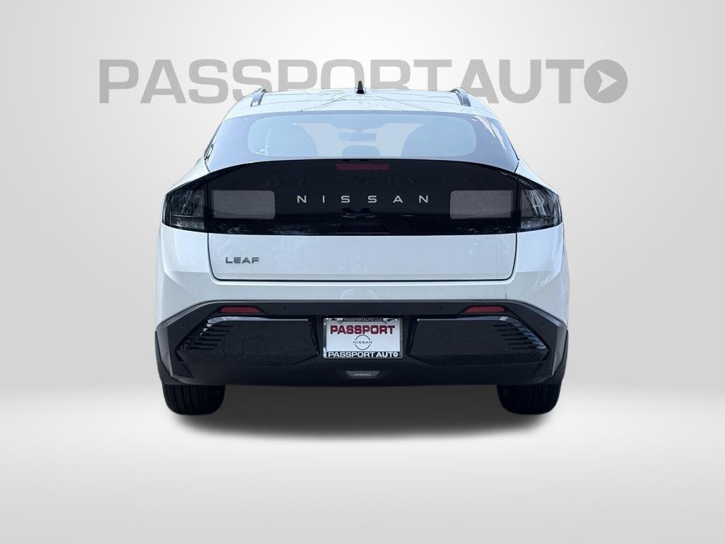 New 2026 Nissan Leaf Platinum+ w/ Cargo Package (Platinum+) FWD image 5
