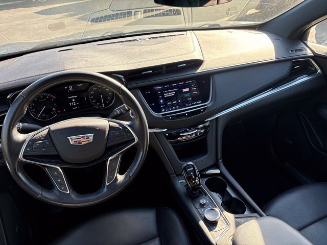 Used 2020 Cadillac XT5 Premium Luxury w/ LPO, Floor Liner Package FWD image 20