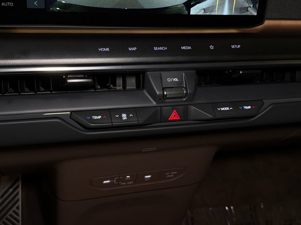 Certified 2026 Kia EV9 GT-Line AWD/4WD image 37