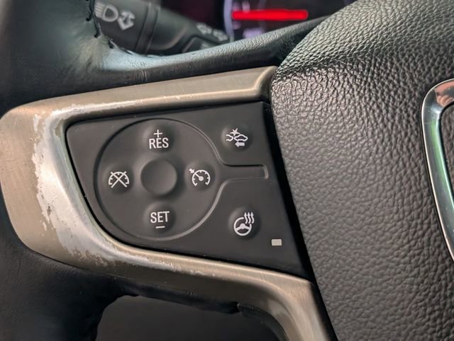 Used 2018 GMC Terrain Denali w/ Advanced Safety Package image 22