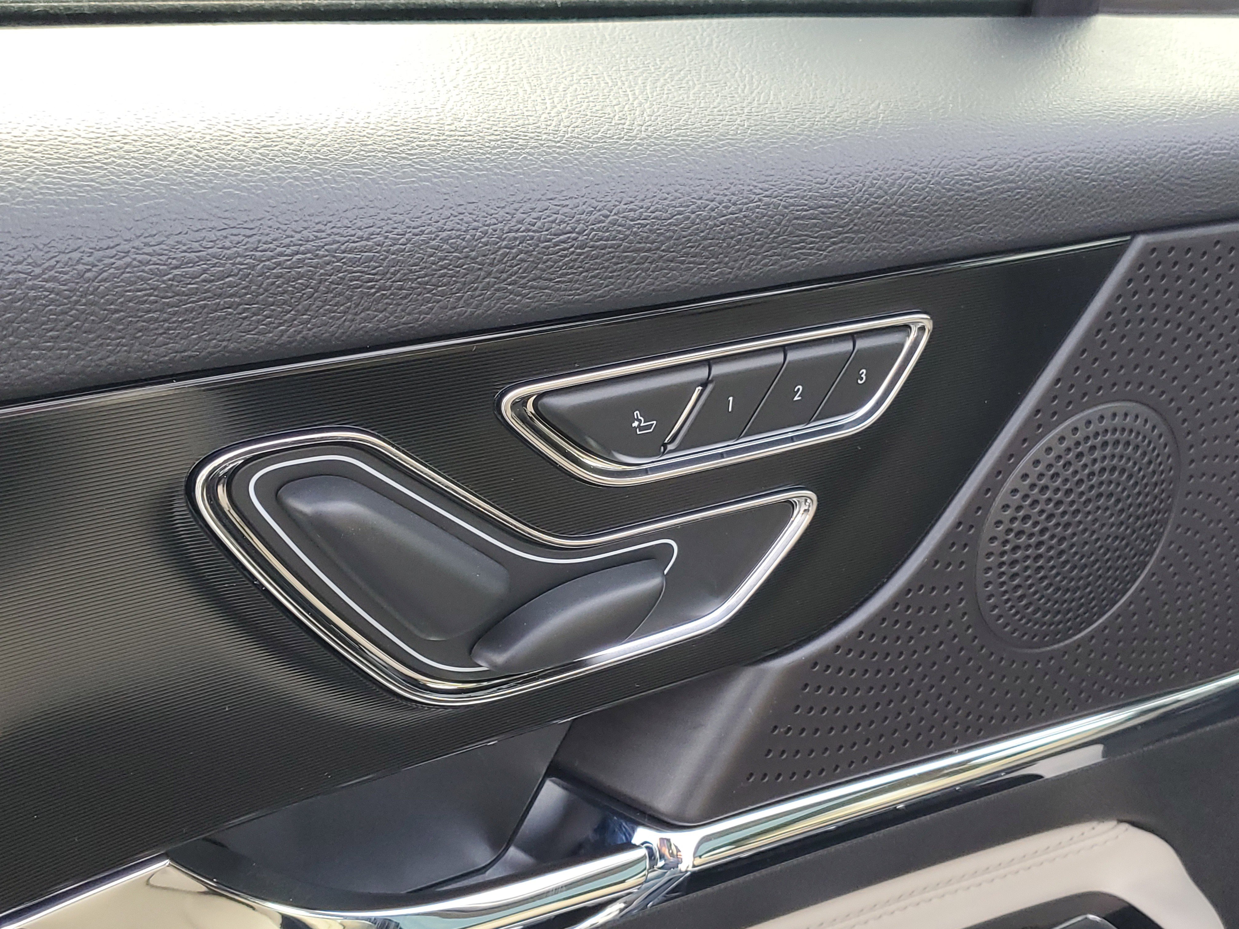 New 2026 Lincoln Corsair Reserve w/ Jet Appearance Package image 9